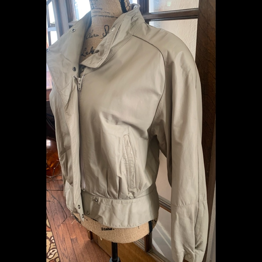Vintage Tarazzia Tan Leather Jacket M